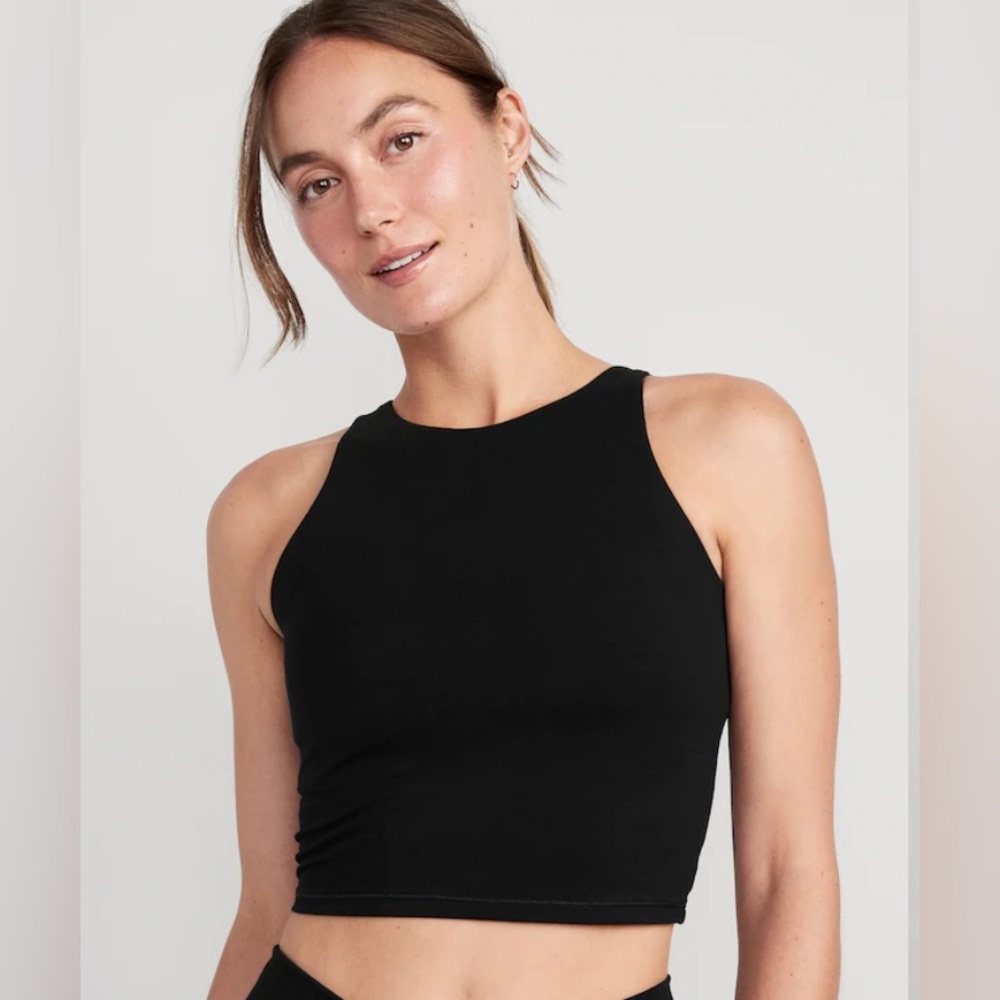 🆕Old Navy PowerChill Sports Bra